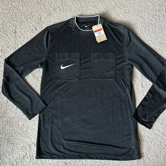 Nike Men’s Dri-FIT Long sleeve Referee II Jersey!